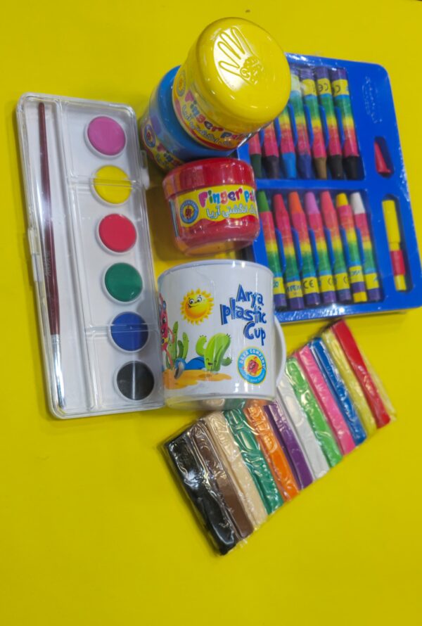ست 5 تکه اریا(لیوان.خمیر.اب رنگ.رنگ انگشتی.پاستل ) اقتصادی - تصویر 3